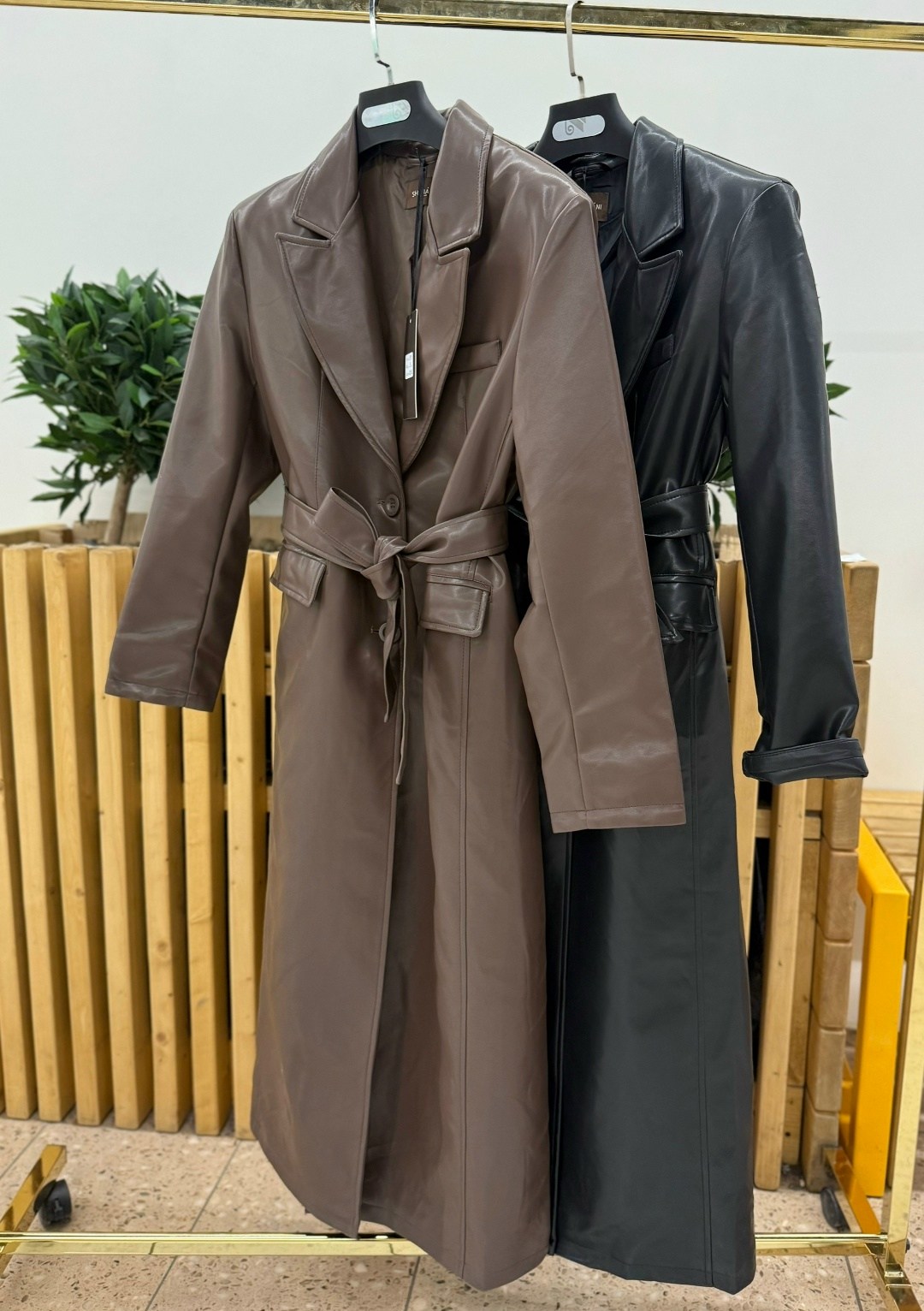 плащ женский тренч кожаный тренч оверсайз,тренч плащ кожаный,плащ кожаный,плащ женский тренч кожаный оверсайз lucky fashion,кожаный плащ тренч zara