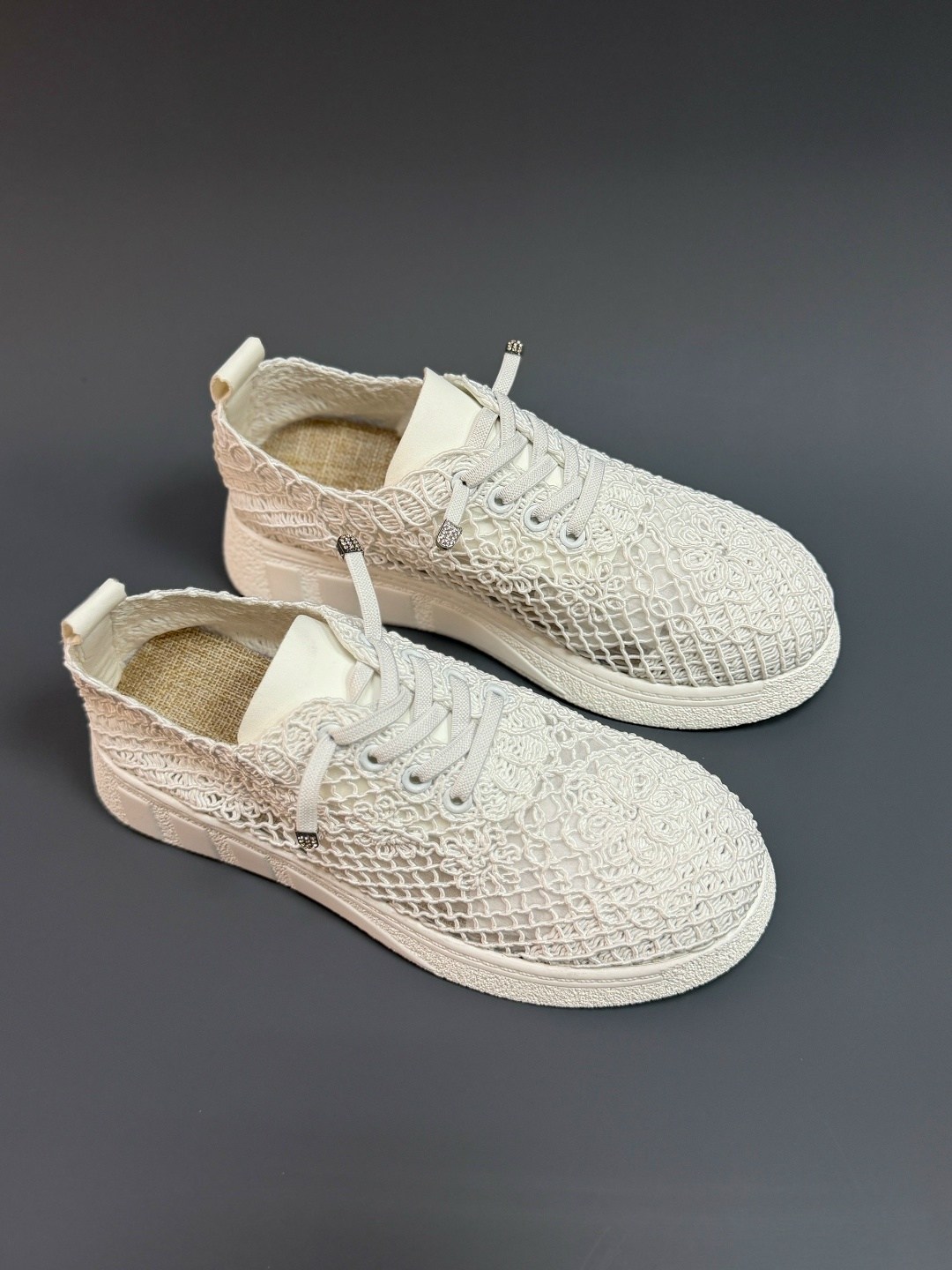 ,женские кроссовки,обуви,спортивная ,женская