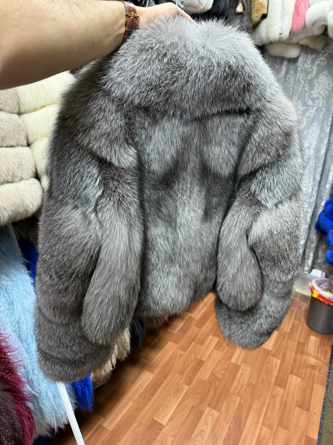 женская шуба,шуба двухсторонняя,женская шуба из натурального лисьего меха,меховая куртка,женская шуба из натурального меха