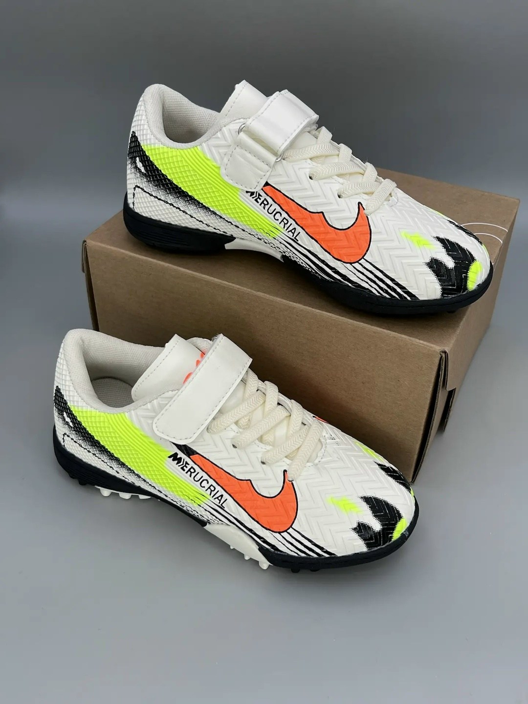 сороконожки футбольные,футбольная ,футбольная бутса,сороконожки nike,бутсы сороконожки