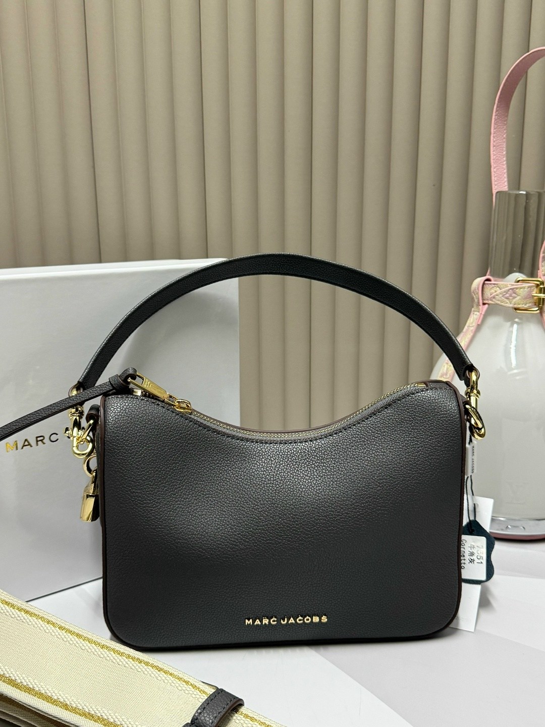 сумка marc jacobs 25-16 см натуральная замша,сумка marc jacobs женская,сумка marc jacobs натуральная кожа,сумка,marc jacobs сумка