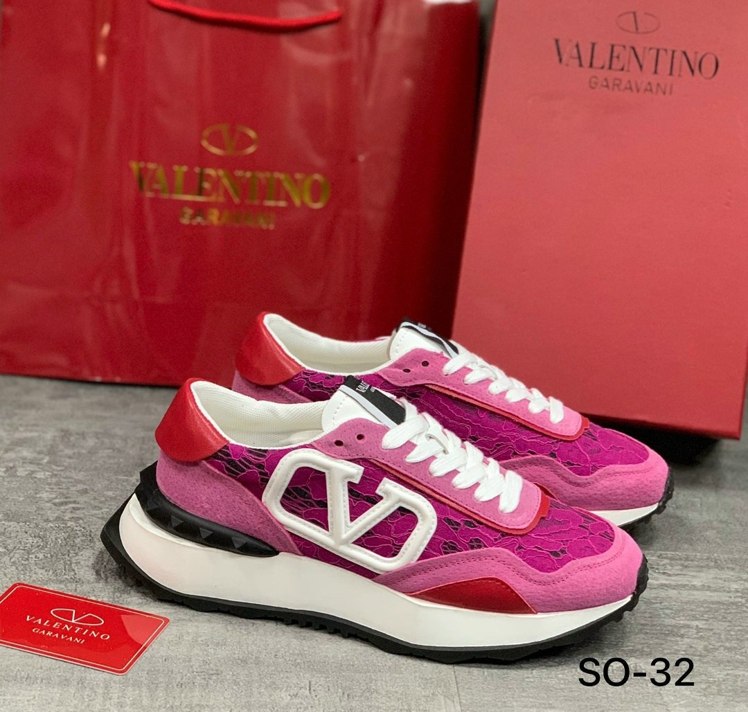 кроссовки мужские valentino,кроссовки valentino,кроссовки женский мужской valentino искусственные материалы,кроссовки женские valentino,кроссовки valentino valentino цвет черный