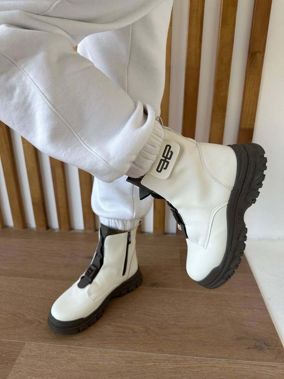 ,женские ботинки, женская,ботинки люкс,белые ботинки