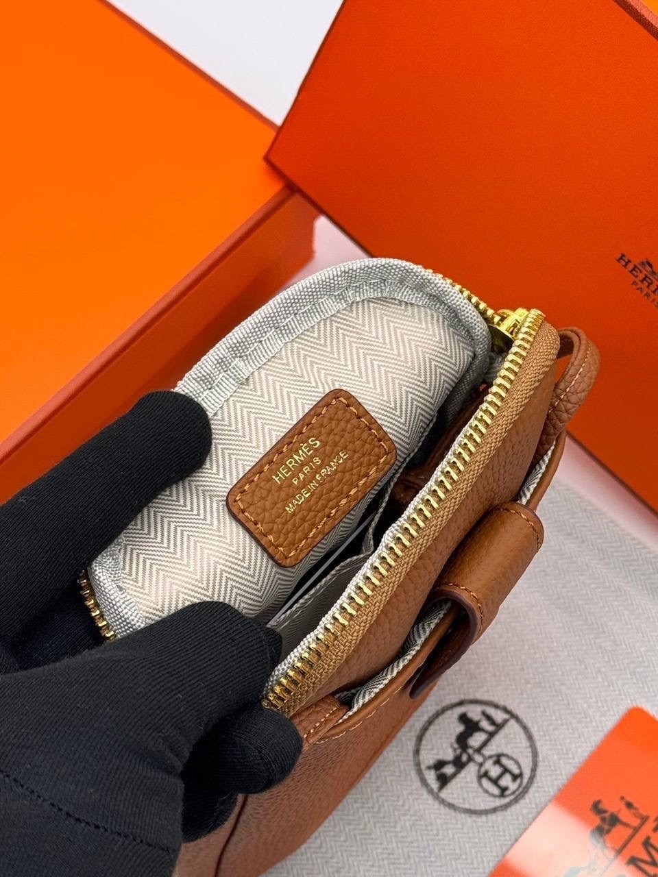 женская сумочка для телефона в стиле hermes кожа натуральная,женская сумочка для телефона в стиле hermes,hermes сумка для телефона кошелек,сумка под телефон hermes кожа оранжевая,сумка кошельк для тел