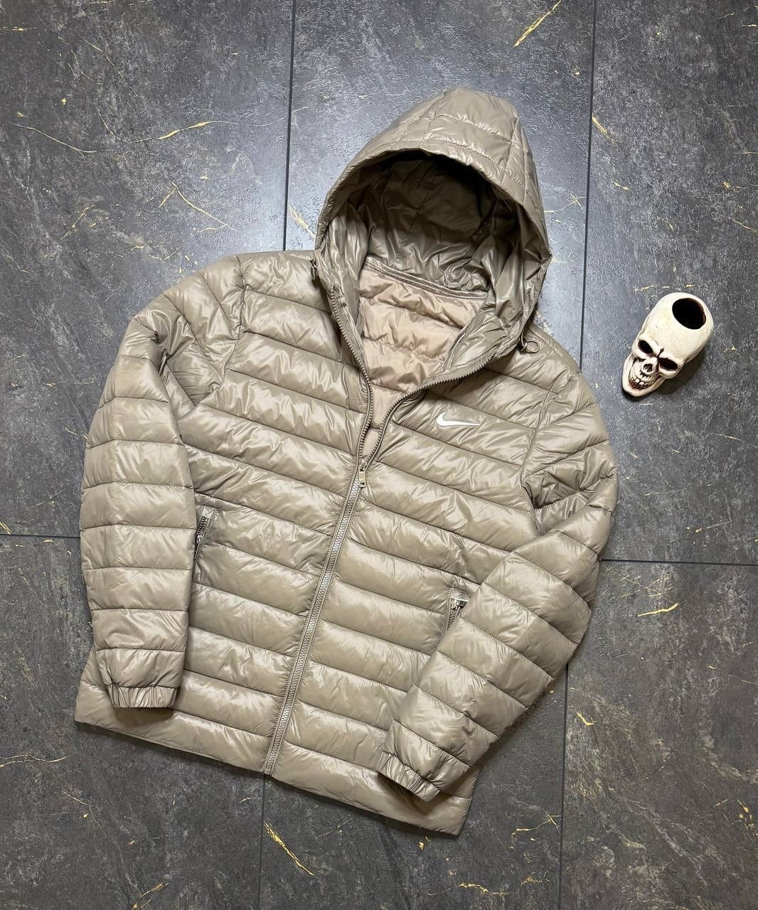 куртка мужская демисезонная стеганная на синтепоне с логотипом,мужская куртка с капюшоном,куртка пуховик мужская,куртка мужскaя демисезонная,куртка пуховик