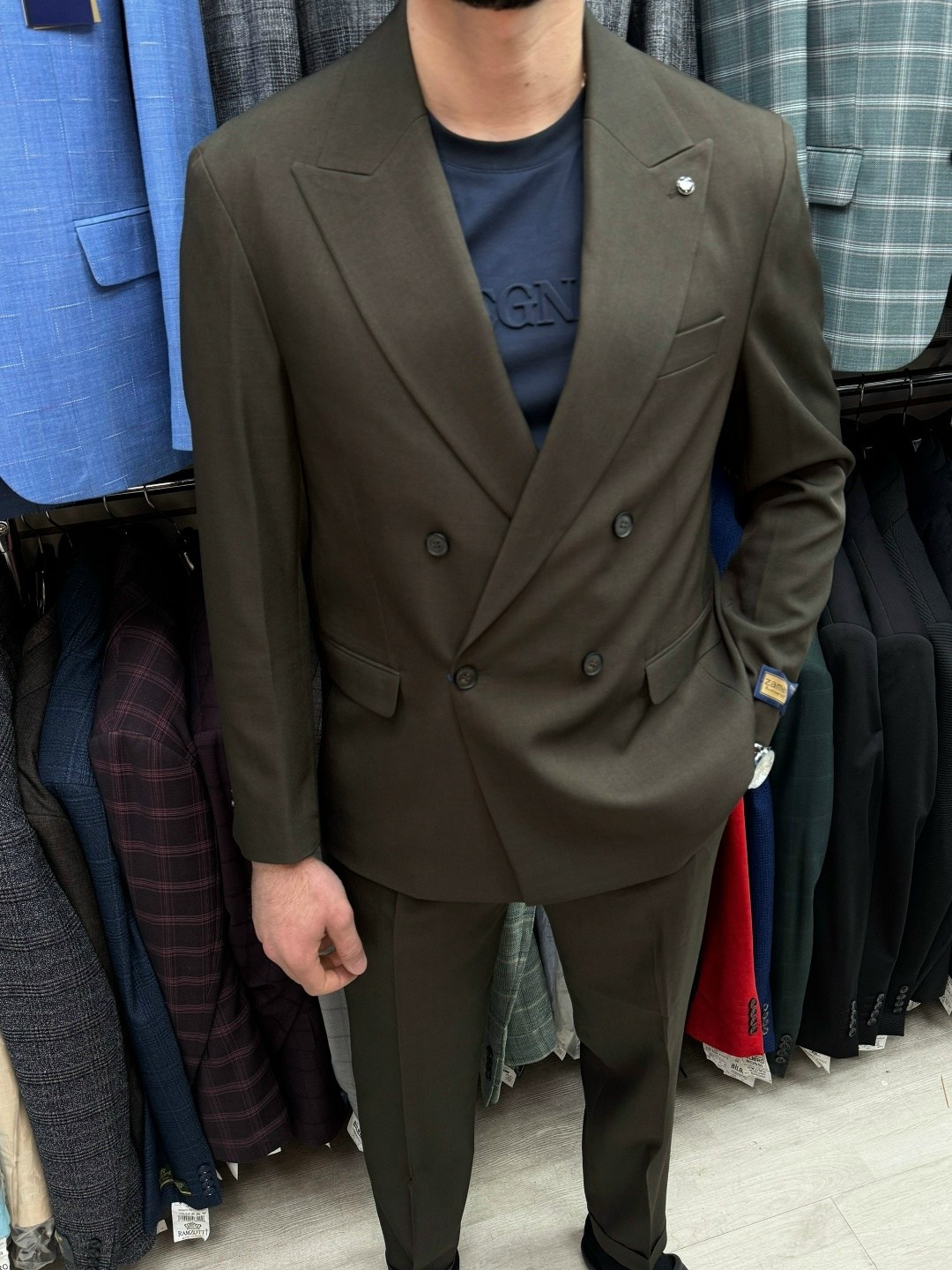 двубортный костюм,костюм классический,мужской двубортный костюм,костюм деловой,мужской костюм двойка