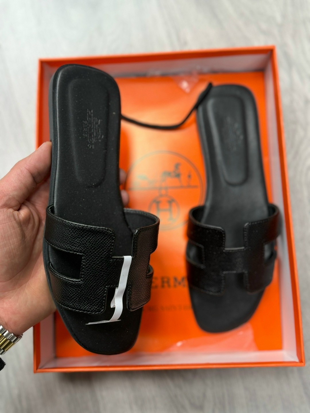 шлепанцы hermes,шлепки эрмес оран,шлепки hermes женские,шлепки эрмес,шлепки эрмес оригинал