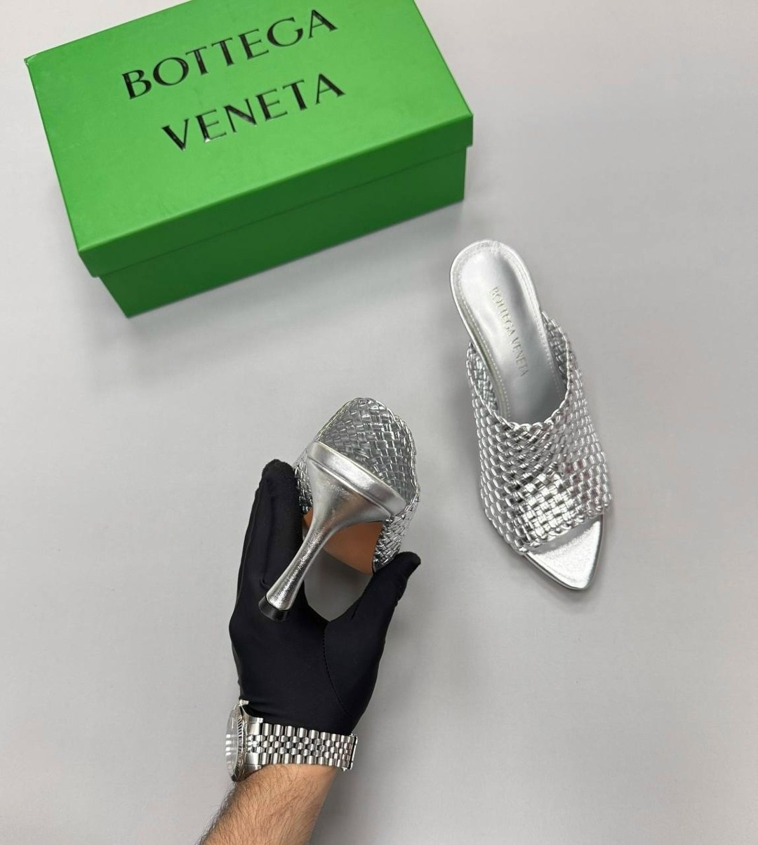 босоножки bottega veneta,тапочки боттега,кожаные мюли bottega veneta,,босоножки bottega