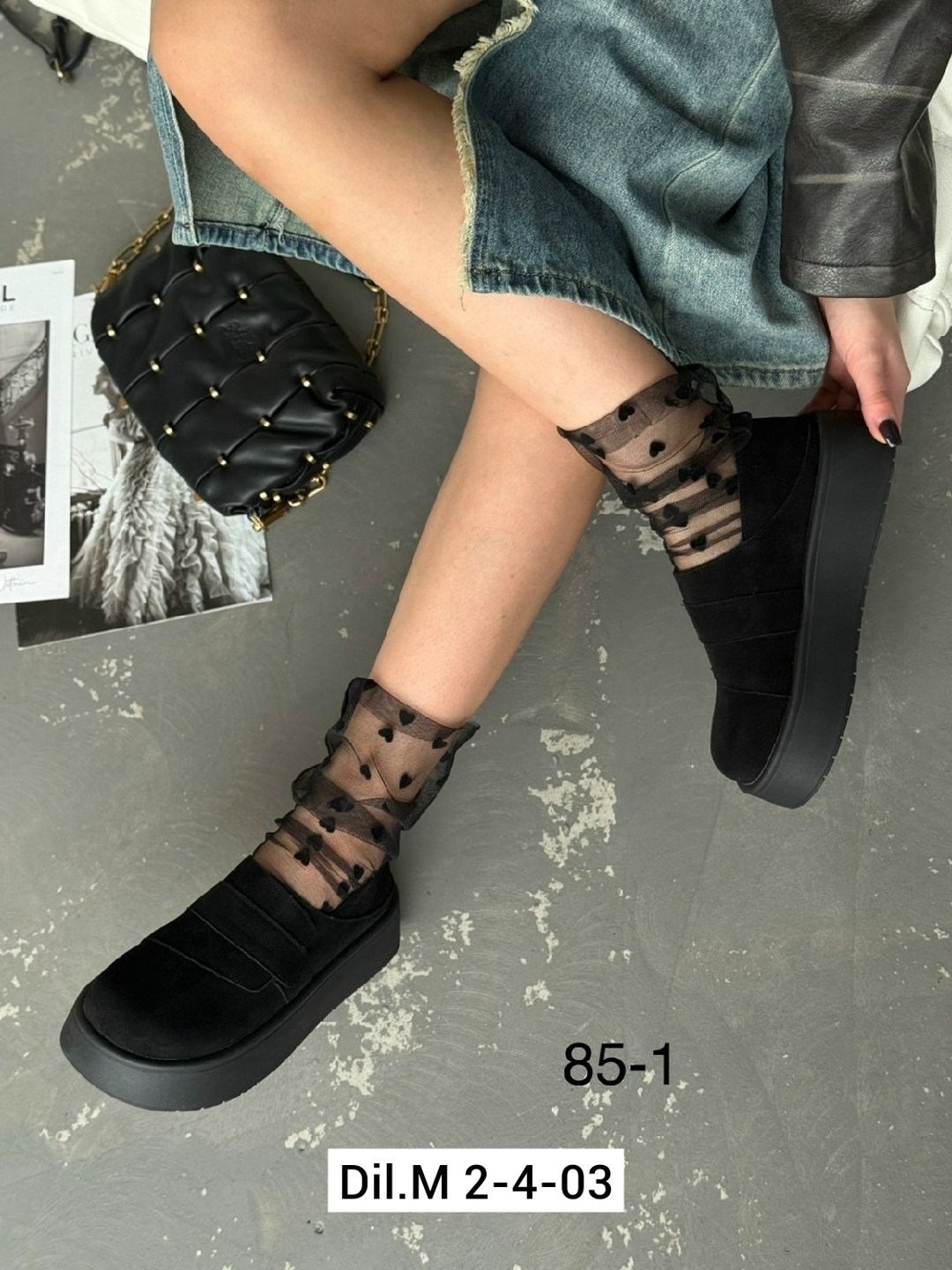 ,замшевые лоферы miu miu на высокий подошве и фирменной фурнитурой,лоферы женские замшевые на платформе,женская ,лоферы замшевые на платформе