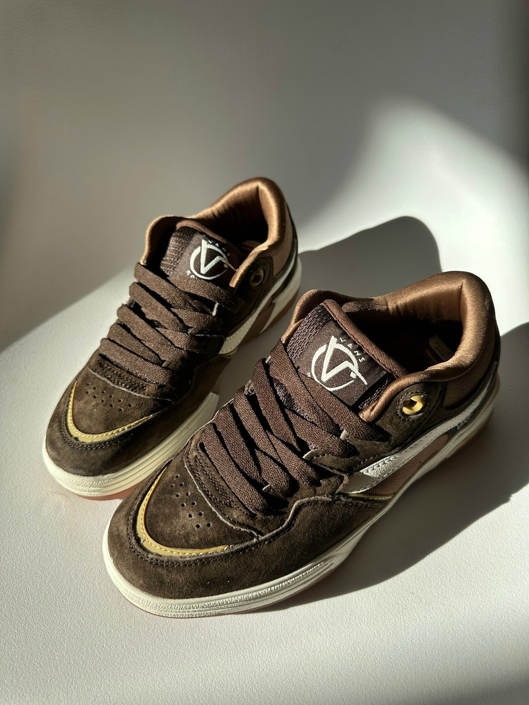 ,кроссовки,коричневые кроссовки,кроссовки vans,ванс кроссовки