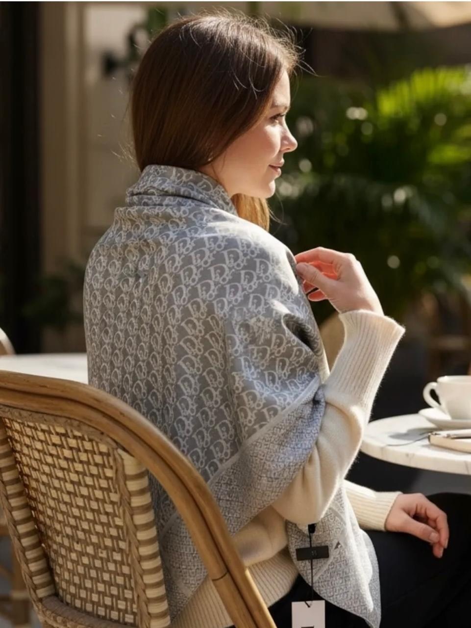 мусульманка в хиджабе,женские платки,платок хиджаб,мусульманские шарфы,хиджаб шарф