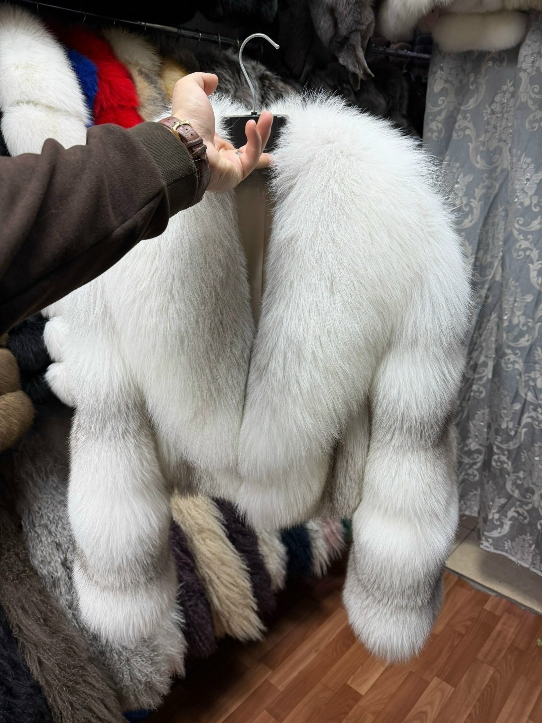 шуба женская из натурального лисьего меха,шуба fursarcar из натурального лисьего меха,женская шуба,женские меховые,меховое пальто
