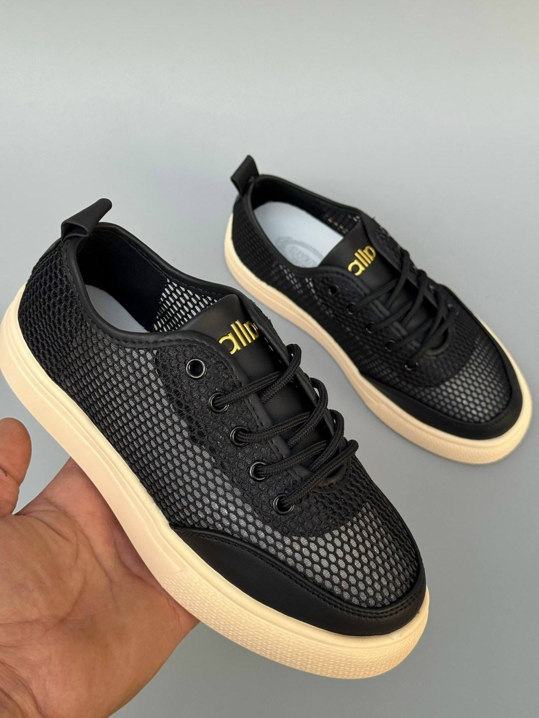 кеды кожаные мужские бежевые,кеды с коричневой подошвой,,кеды коричневые,кеды кожаные