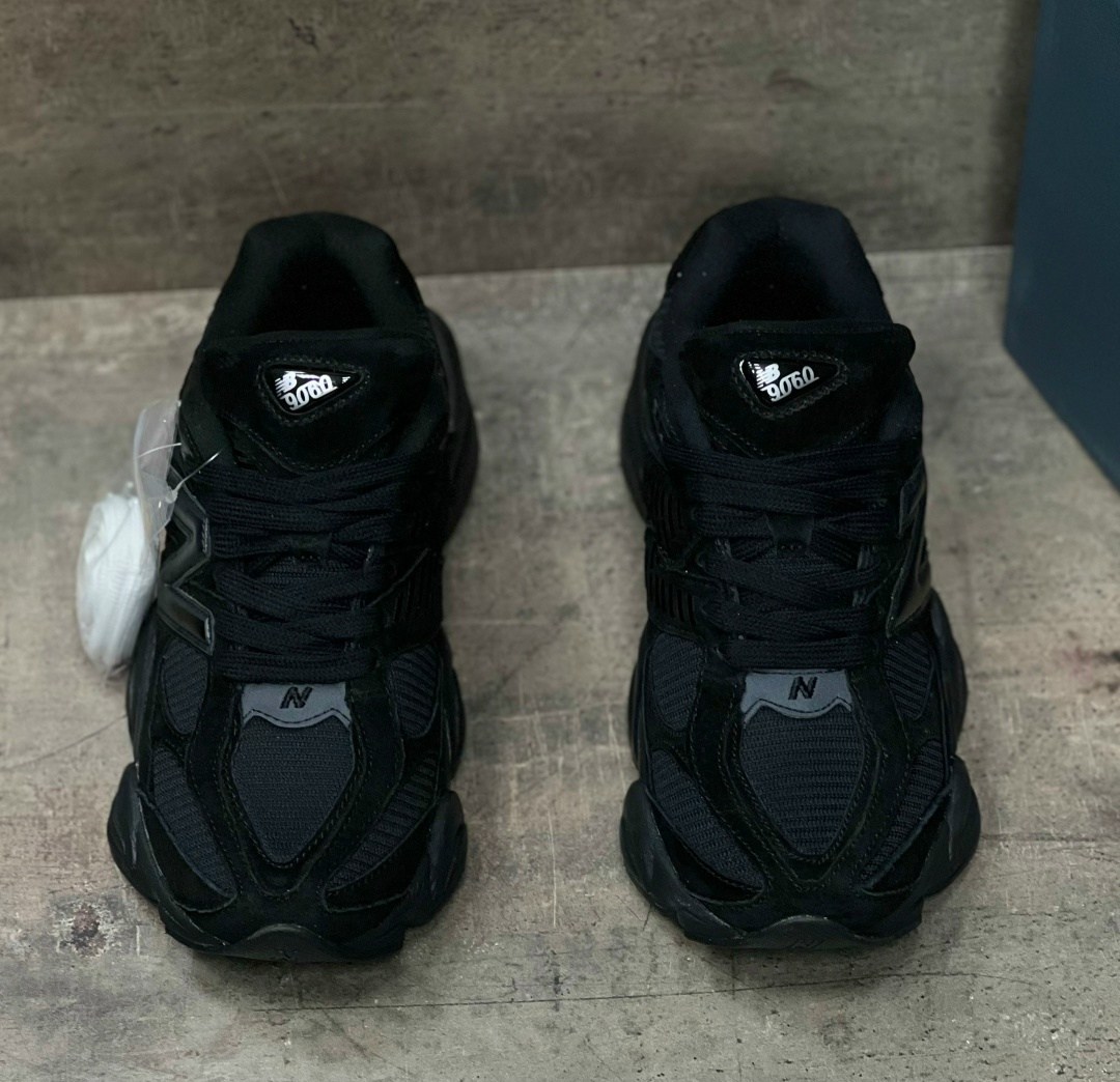 кроссовки мужские женские,кроссовки адидас falcon black,кроссовки черные,кроссовки adidas ozweego 2 x raf simons цвет черный,мужские кроссовки adidas