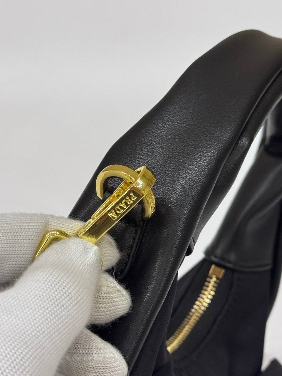 женская сумка prada,сумка prada,сумка на плечо prada,сумка через плечо prada,сумка из нейлона prada