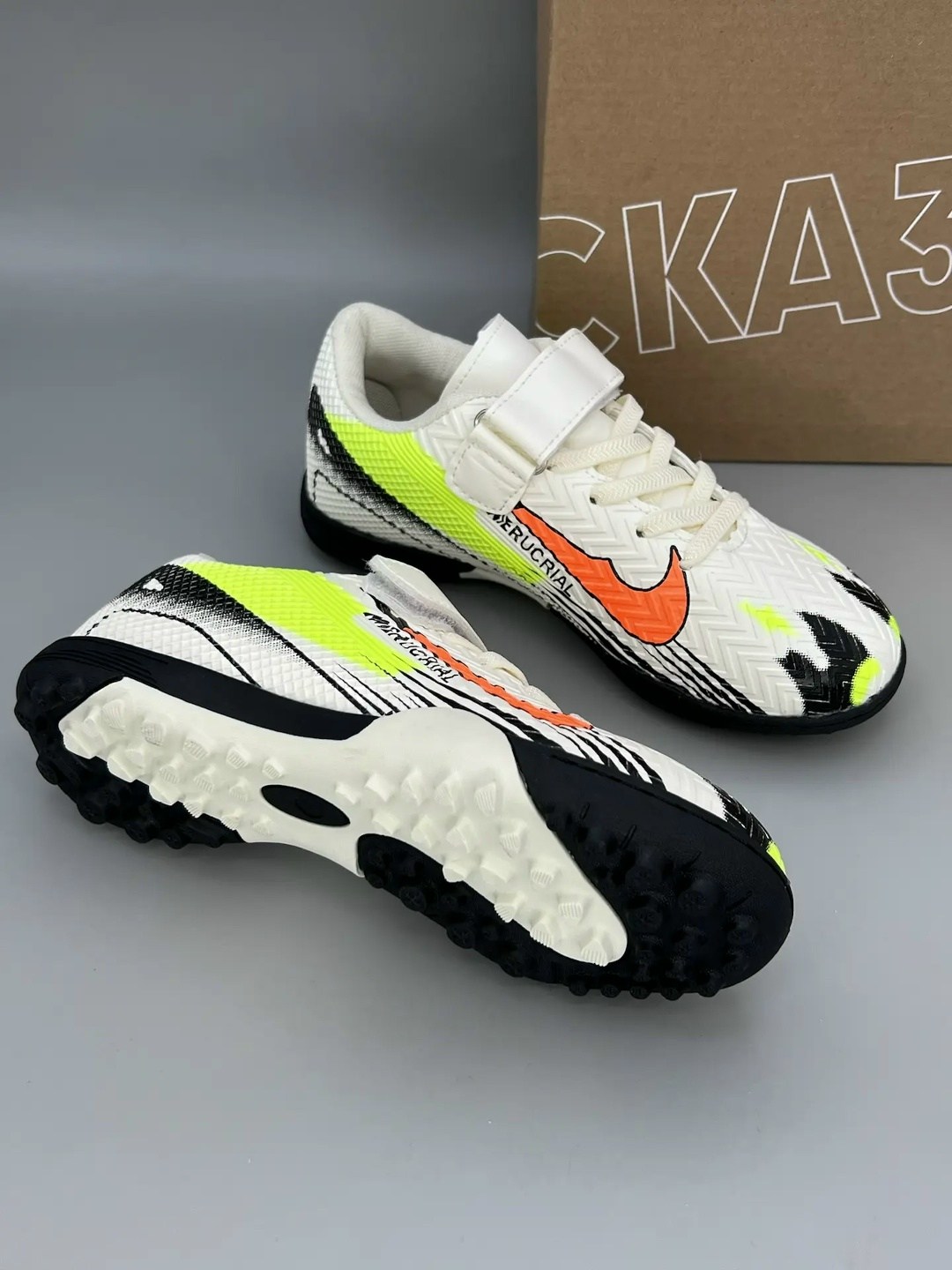 сороконожки футбольные,футбольная ,футбольная бутса,сороконожки nike,бутсы сороконожки