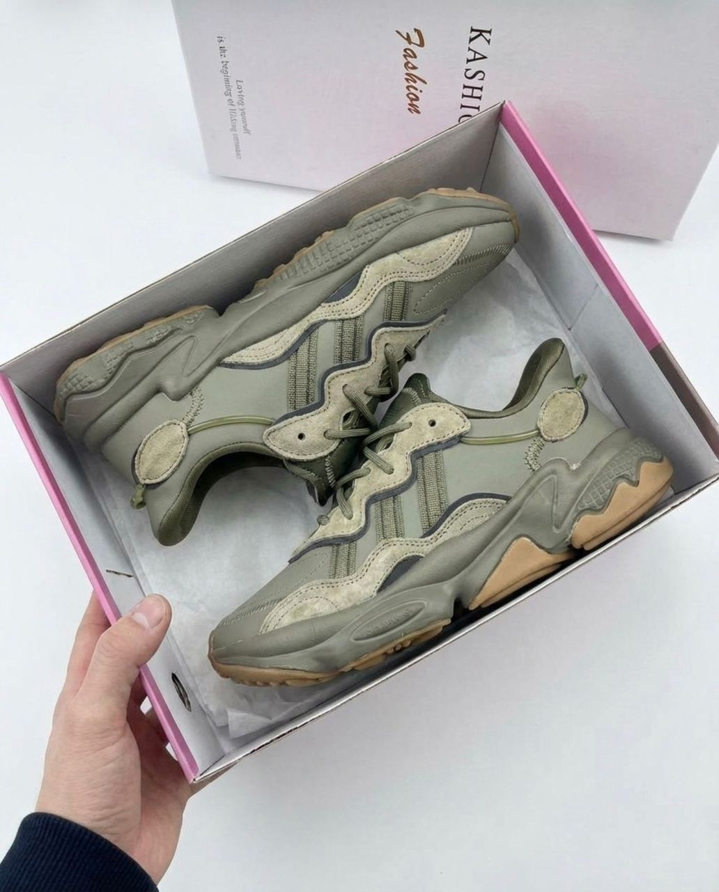 кроссовки adidas ozweego мужские зеленые,кроссовки adidas ozweego,adidas ozweego,кроссовки adidas ozweego коричневый,adidas originals ozweego