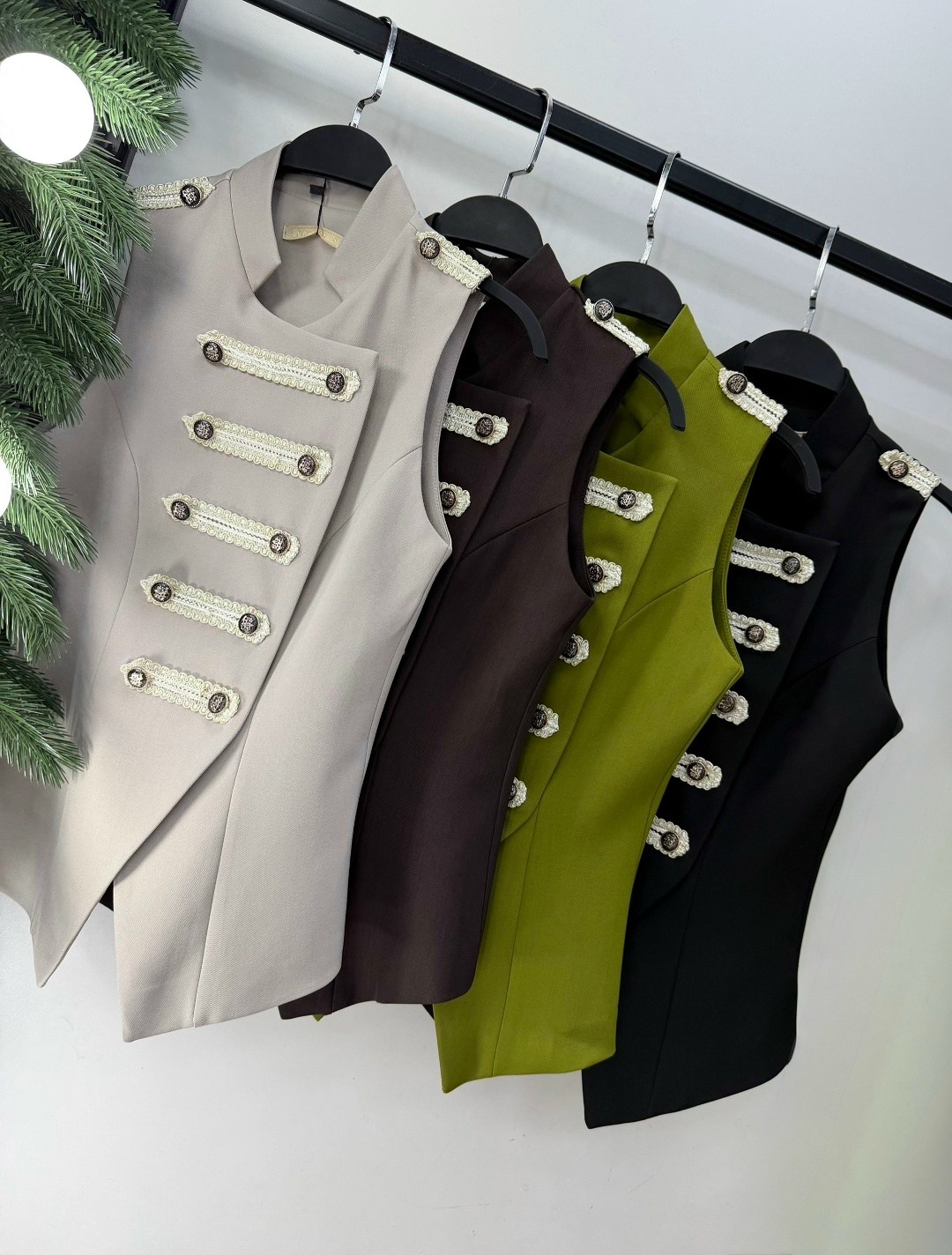 женский жилет,приталенная жилетка,классический жилет,женская жилетка,жилет