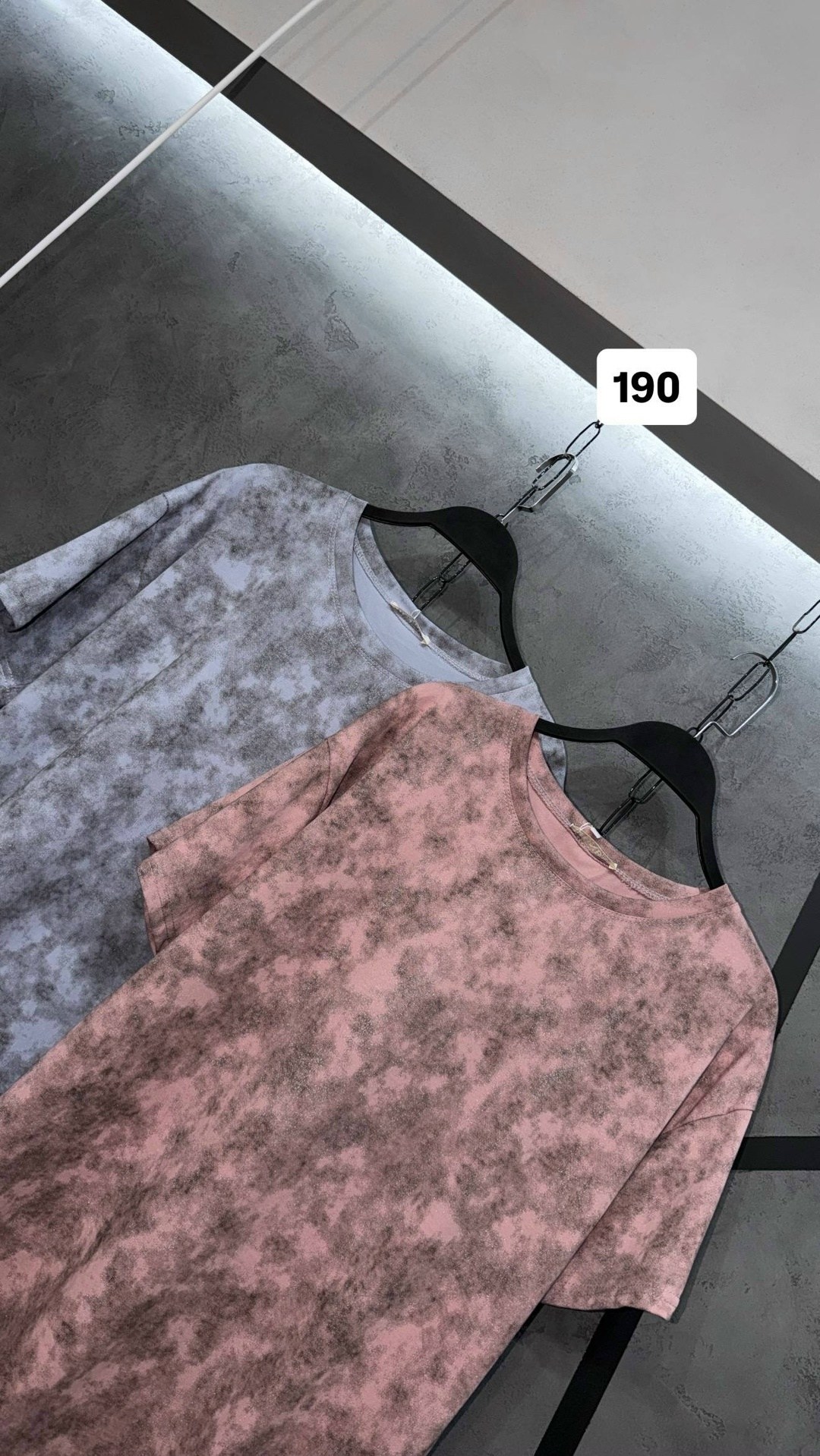 футболка с эффектом tie-dye (под варёнку) с камешками,футболка варёнка,женская футболка,женская футболка варёнка,футболка оверсайз