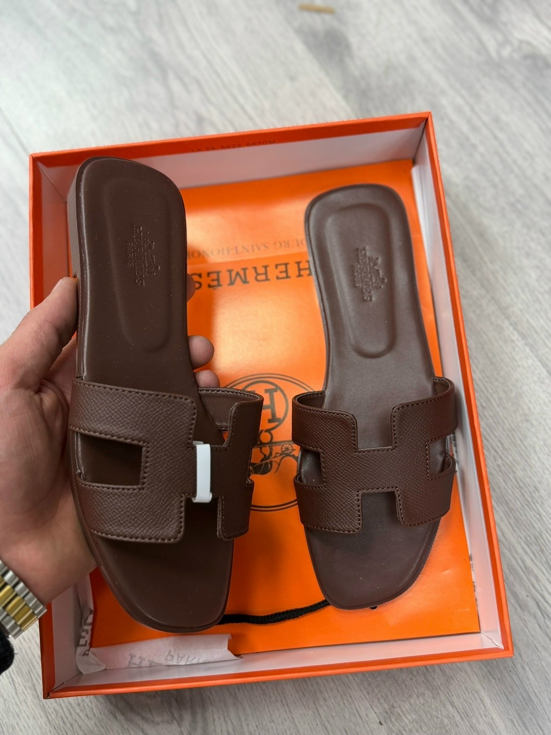 шлепанцы hermes,шлепки эрмес оран,шлепки hermes женские,шлепки эрмес,шлепки эрмес оригинал