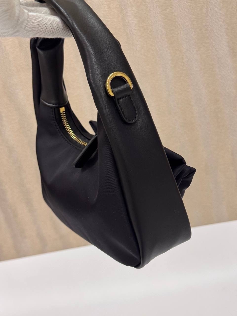 женская сумка prada,сумка prada,сумка на плечо prada,сумка через плечо prada,сумка из нейлона prada