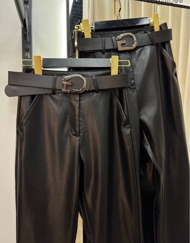 модные образы,кожаные штаны,вечерняя блузка,брюки кожаные