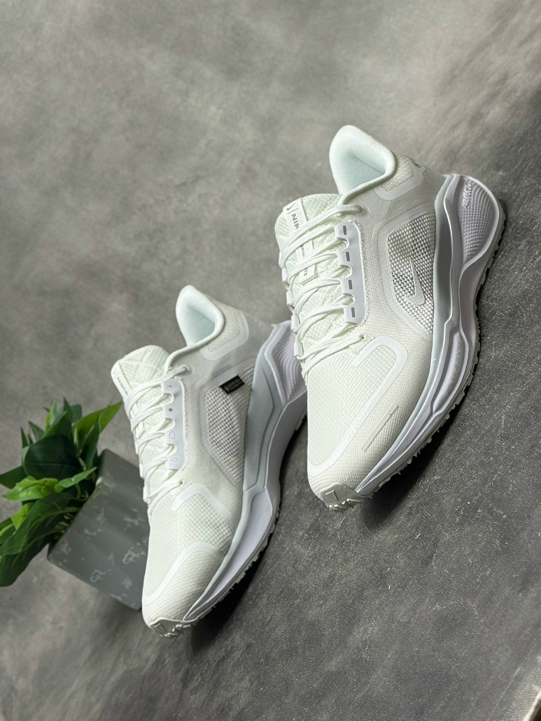 мужские кроссовки,кроссовки,спортивная ,мужская спортивная ,спортивные кроссовки