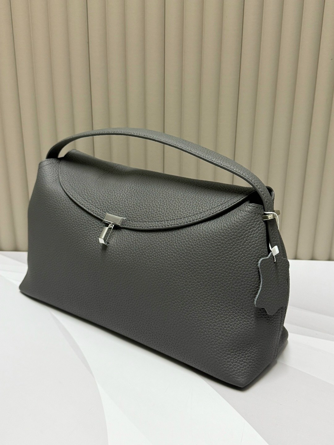 сумка,женская сумка,сумка черная,кожаная сумка,сумка женская тоут