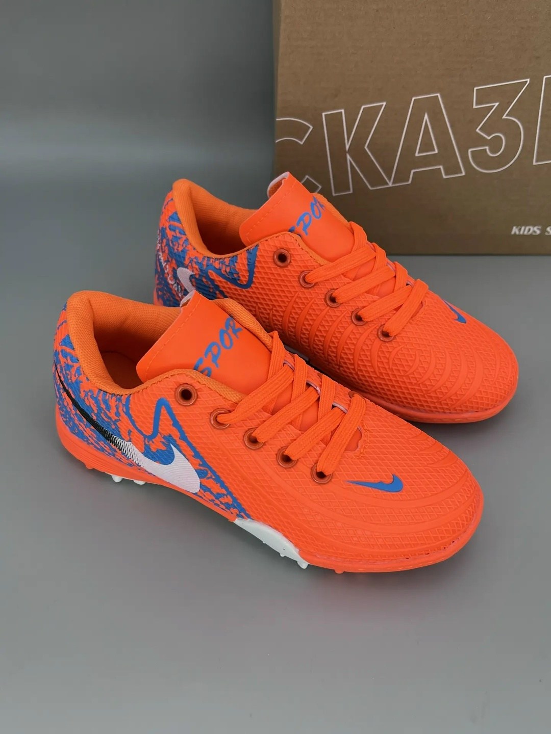 бутсы футбольные детские сороконожки,сороконожка для футбола,бутсы футбольные детские,футбольные бутсы сороконожки,сороконожки для футбола детские