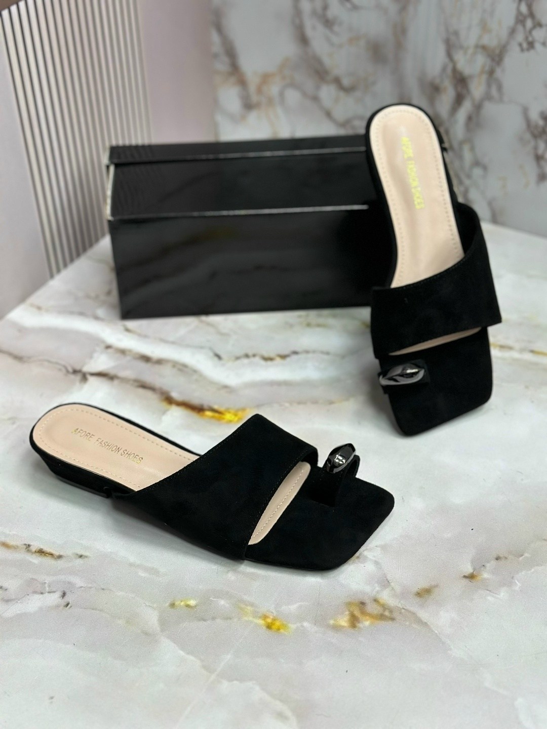 ,женские шлепанцы,босоножки шлепанцы,модные тапочки,шлепки женские