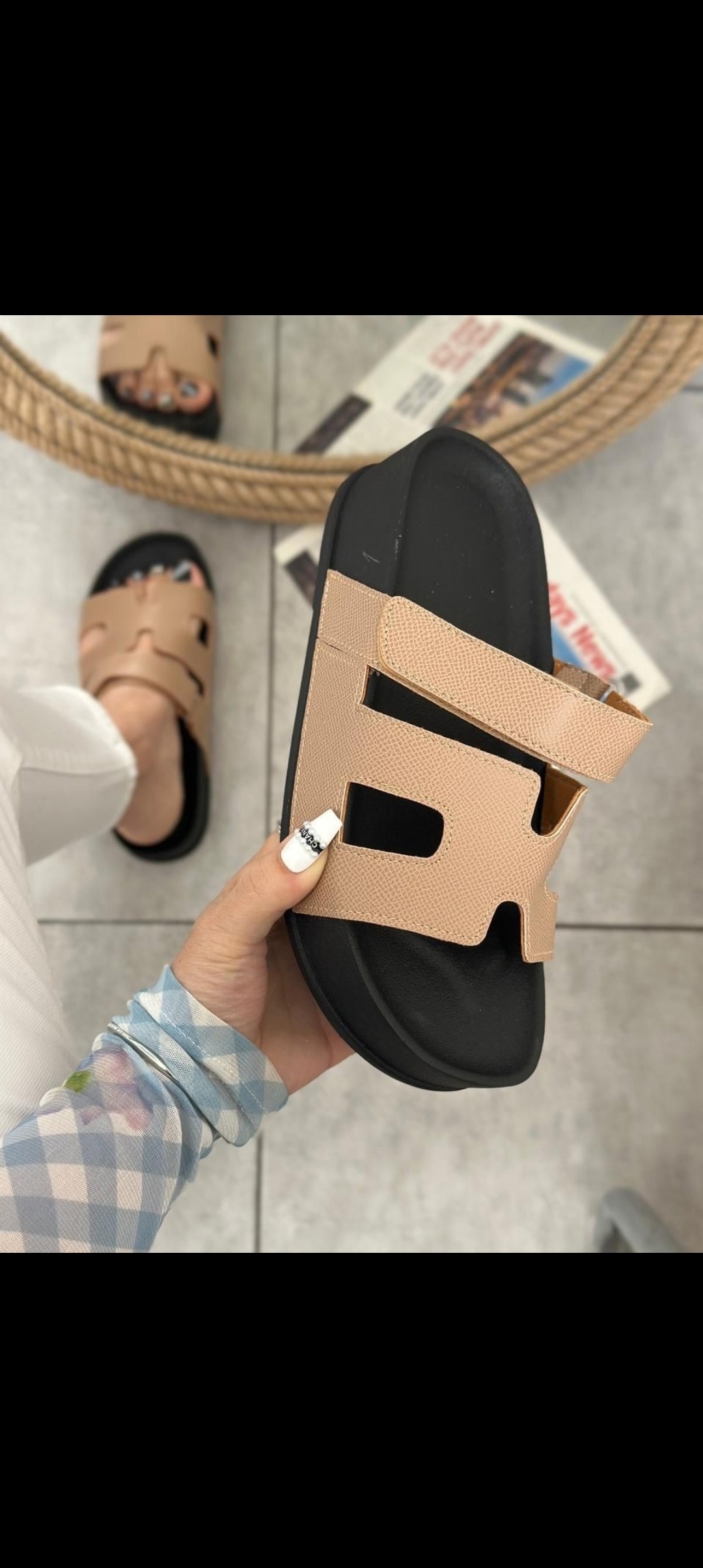 шлепанцы женские,модные шлепанцы,женские сандалии,,шлепки женские