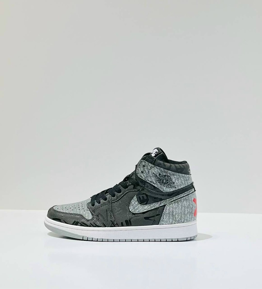 nike air jordan 1 retro high og rebellionaire,кроссовки nike air jordan 1 retro high og,кроссовки nike air jordan 1,nike air jordan 1,nike air jordan 1 retro high og