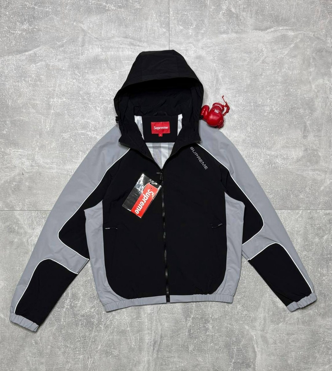 белая ветровка томми хилфигер,белая куртка томми хилфигер,легкая куртка,белая куртка,ветровка