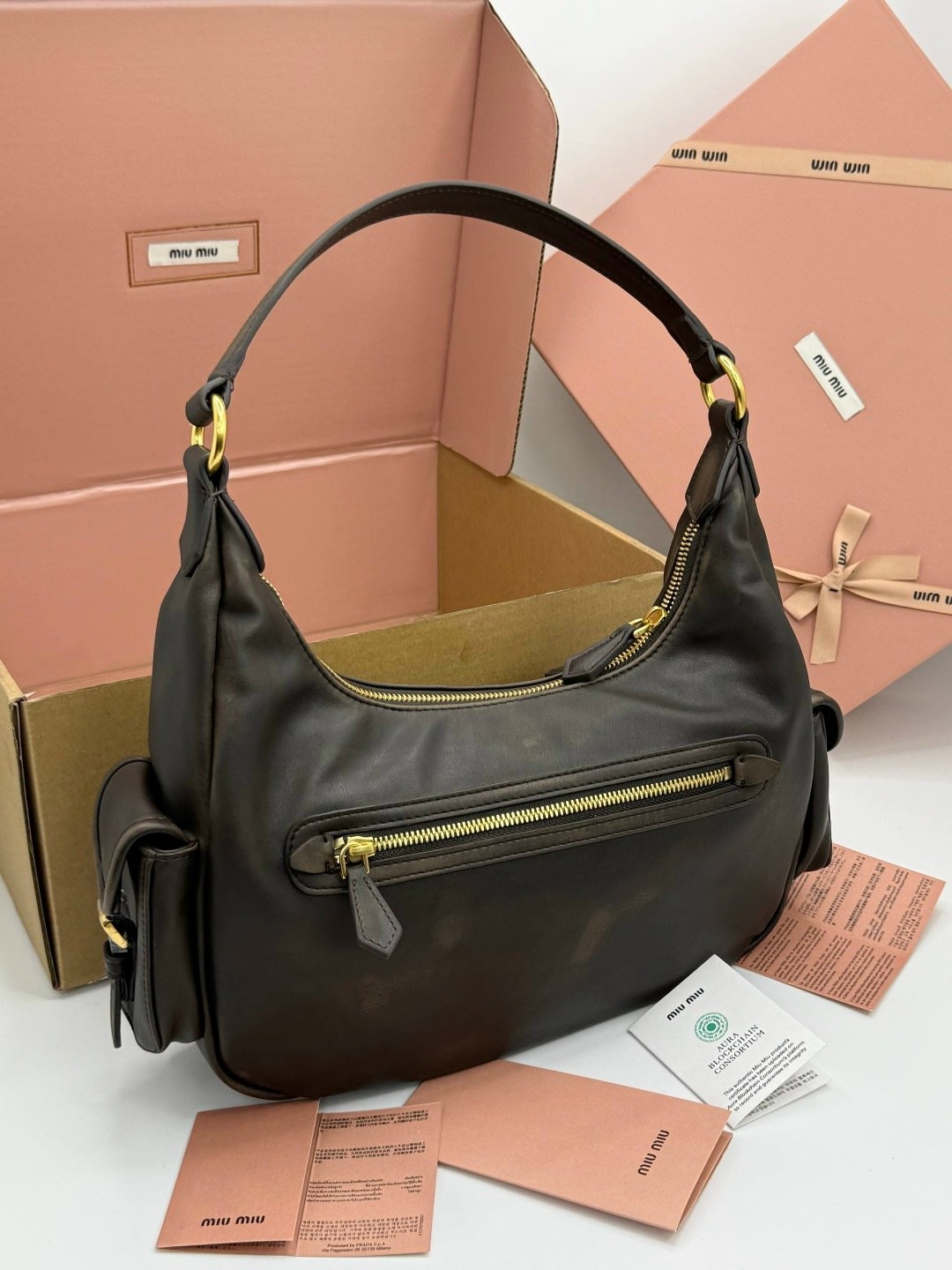 сумка miu miu,сумка женская miu miu,сумка,miu miu сумка на плечо кросс-боди,сумка miu miu натуральная кожа