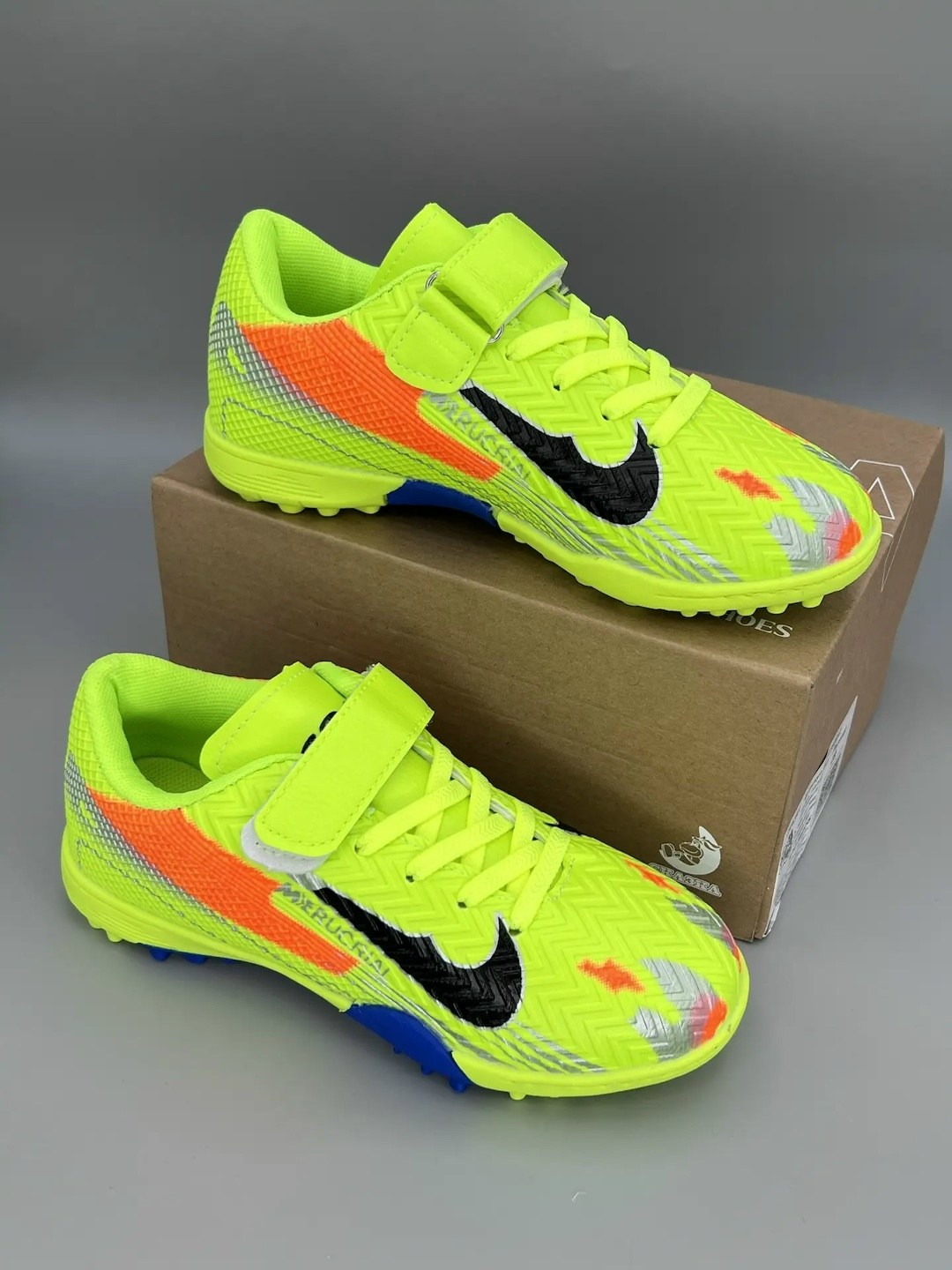 сороконожки для футбола,футбольная бутса,футбольные сороконожки,бутсы футбольные детские,сороконожки найк хайпервеном