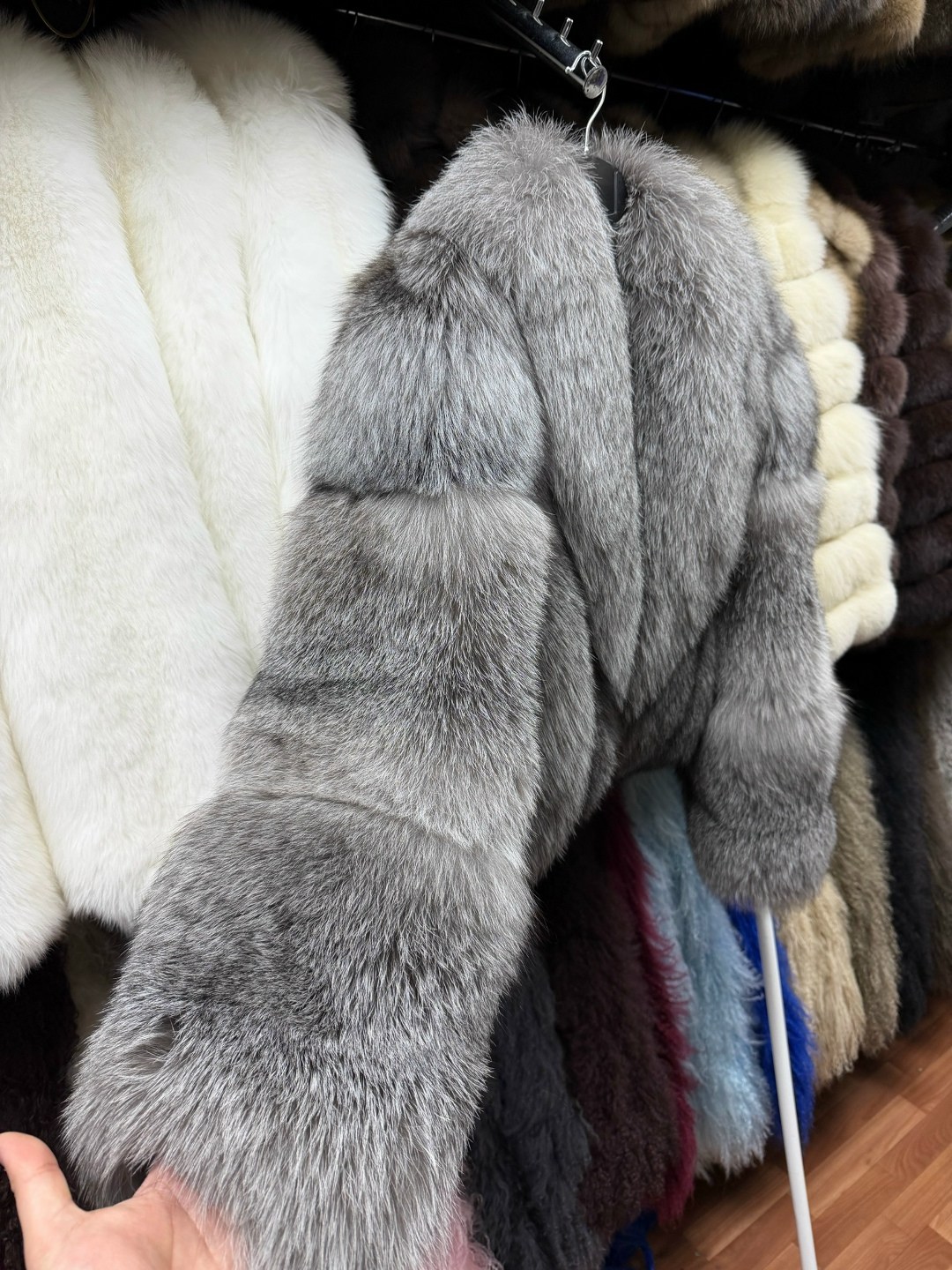 женская шуба,шуба двухсторонняя,женская шуба из натурального лисьего меха,меховая куртка,женская шуба из натурального меха