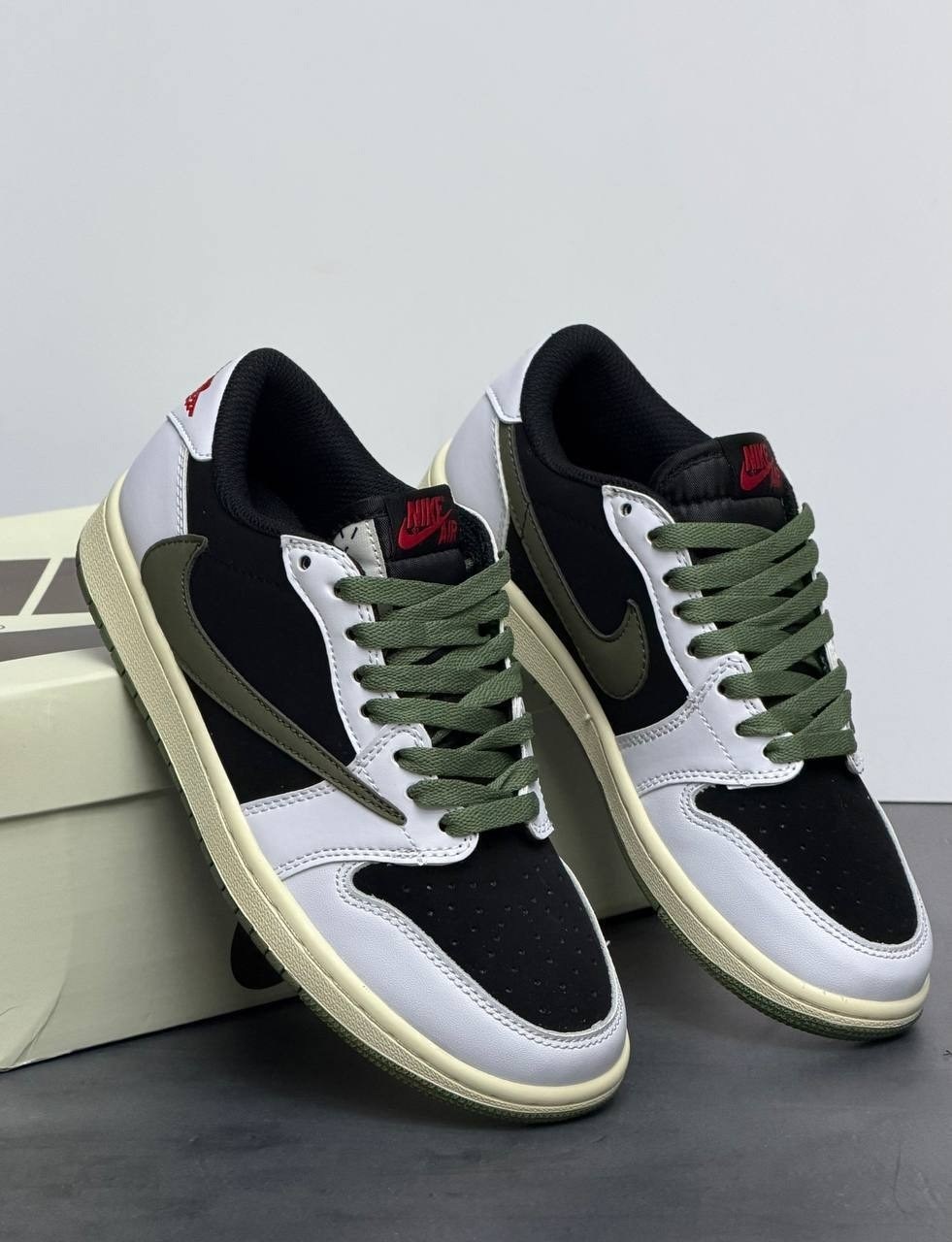 кроссовки travis scott x air jordan 1 low olive,кроссовки nike air jordan 1 low x travis scott,nike air jordan 1 low travis scott,кроссовки nike air jordan 1 low x travis scott цвет зеленый,кроссовки