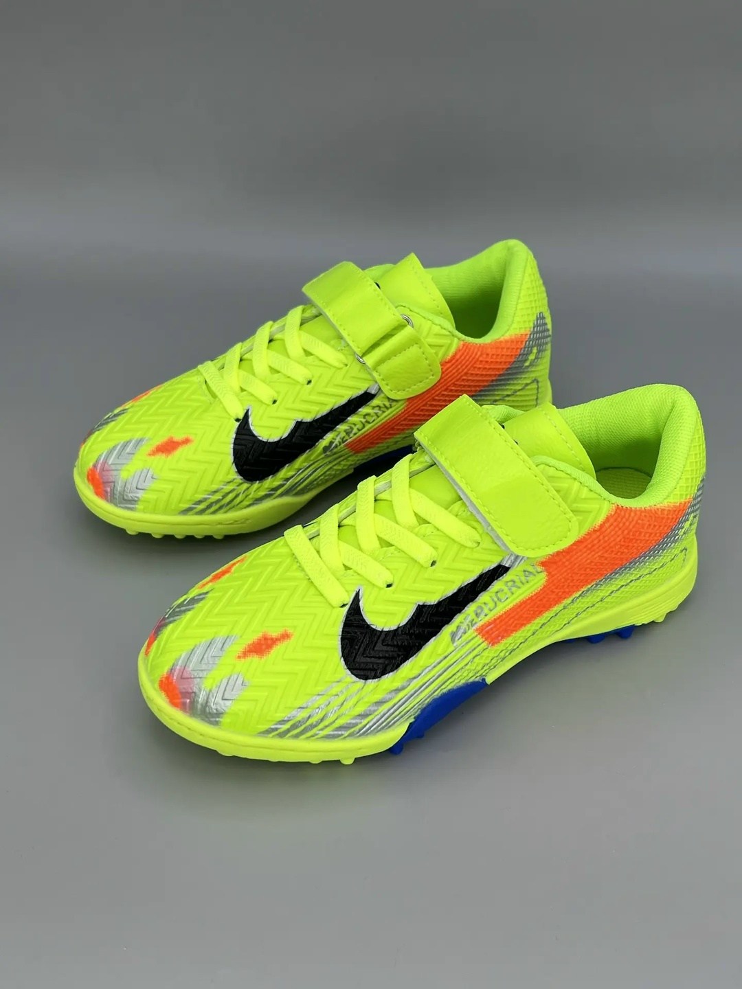 сороконожки для футбола,футбольная бутса,футбольные сороконожки,бутсы футбольные детские,сороконожки найк хайпервеном
