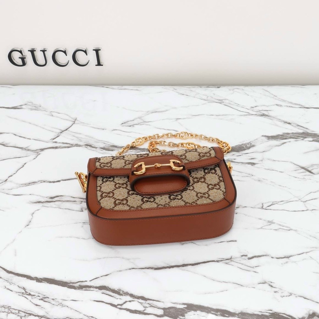 сумка gucci,сумка gucci horsebit 1955 коричнево-бежевая,gucci сумка на плечо,женская коричневая сумка gg 1955 horsebit gucci,gucci бежевая сумка через плечо horsebit 1955 для женщин