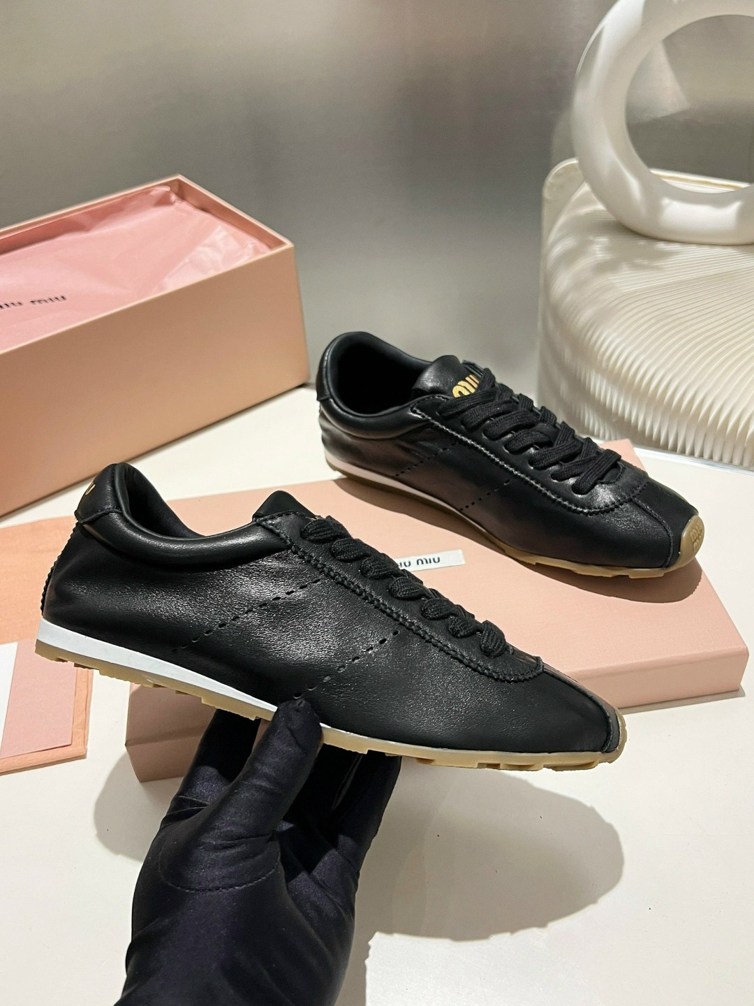 ,кроссовки miu miu,мужские кроссовки puma,puma roma classic gum,кожаные кроссовки