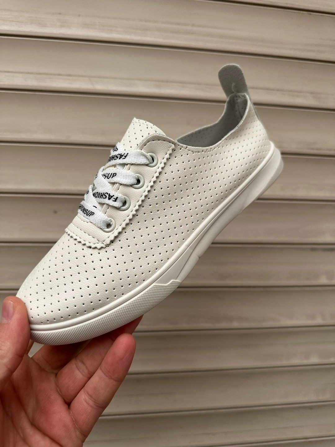 ,кеды саламандер женские с перфорацией,женские кеды,кеды женски,кроссовки женские с перфорацией