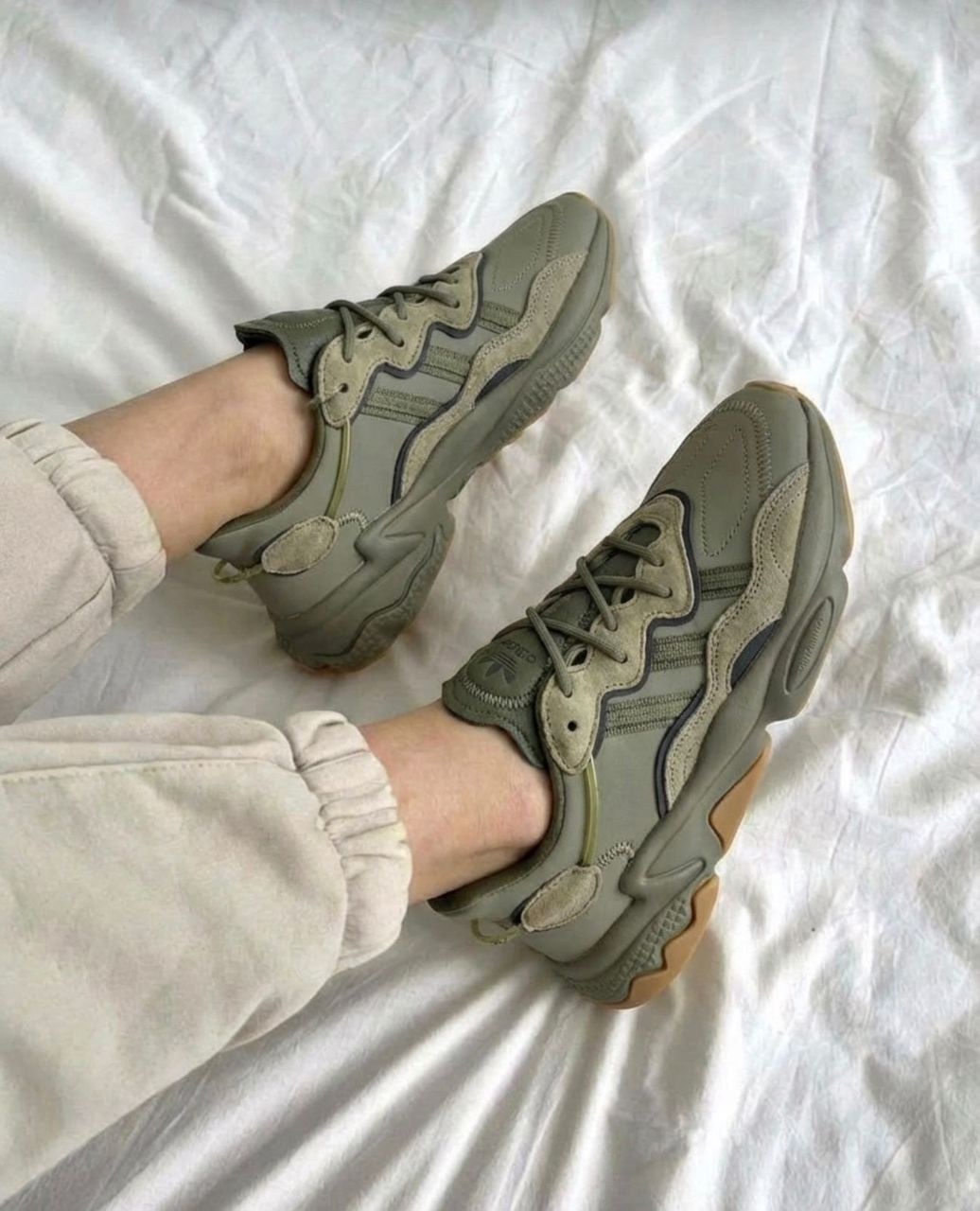 кроссовки adidas ozweego мужские зеленые,кроссовки adidas ozweego,adidas ozweego,кроссовки adidas ozweego коричневый,adidas originals ozweego