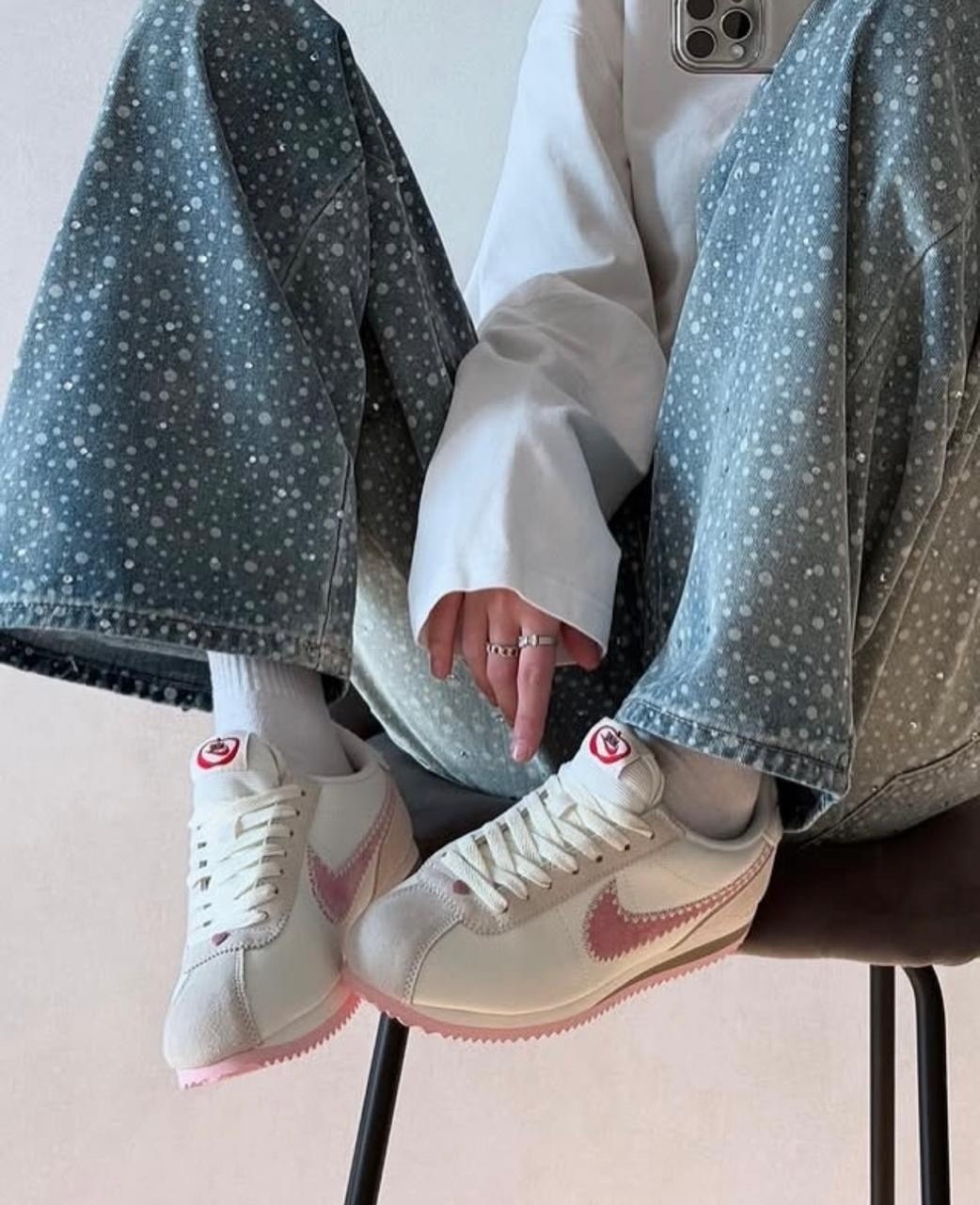 кроссовки classic cortez nike,nike cortez classic,кроссовки nike cortez,кроссовки,кроссовки nike cortez женские