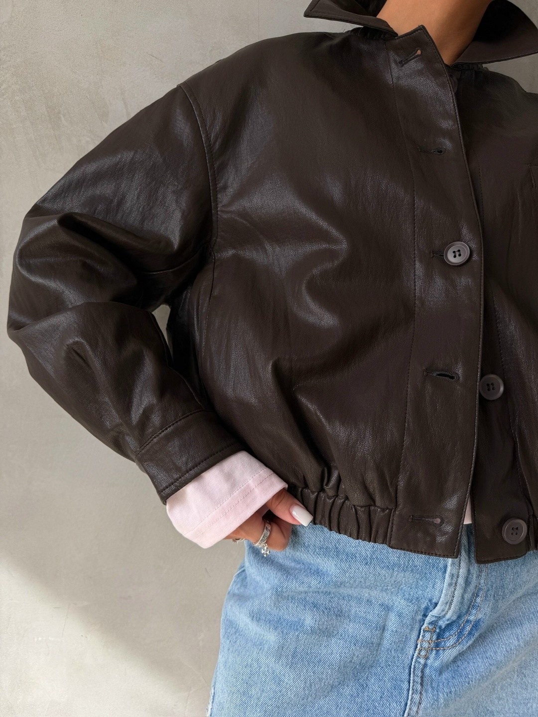 куртка бомбер оверсайз кожаная c&c fashion,кожаная куртка,куртка бомбер кожаная,куртка косуха короткая кожаная бомбер оверсайз monomir discount,куртка косуха короткая кожаная бомбер оверсайз monomir