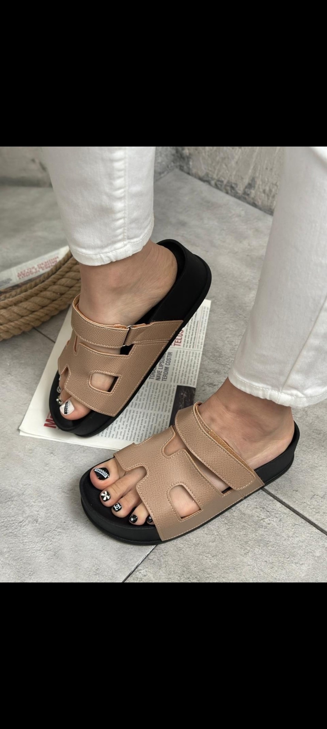 шлепанцы женские,модные шлепанцы,женские сандалии,,шлепки женские