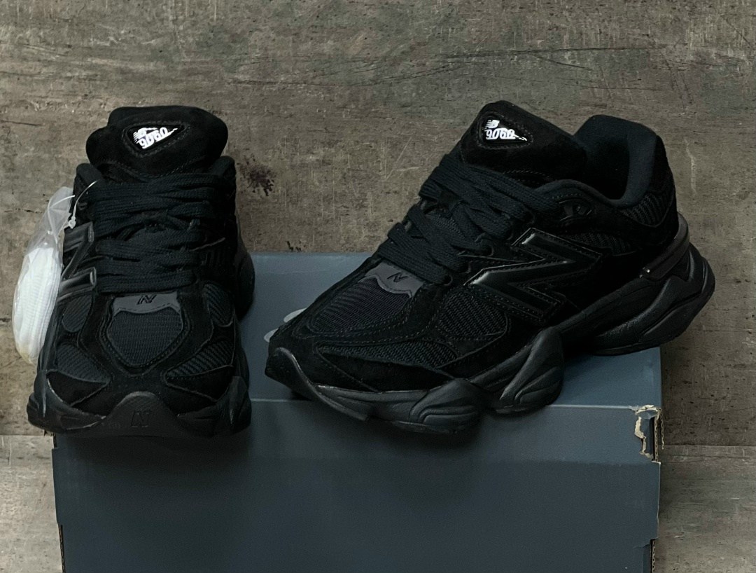 кроссовки мужские женские,кроссовки адидас falcon black,кроссовки черные,кроссовки adidas ozweego 2 x raf simons цвет черный,мужские кроссовки adidas