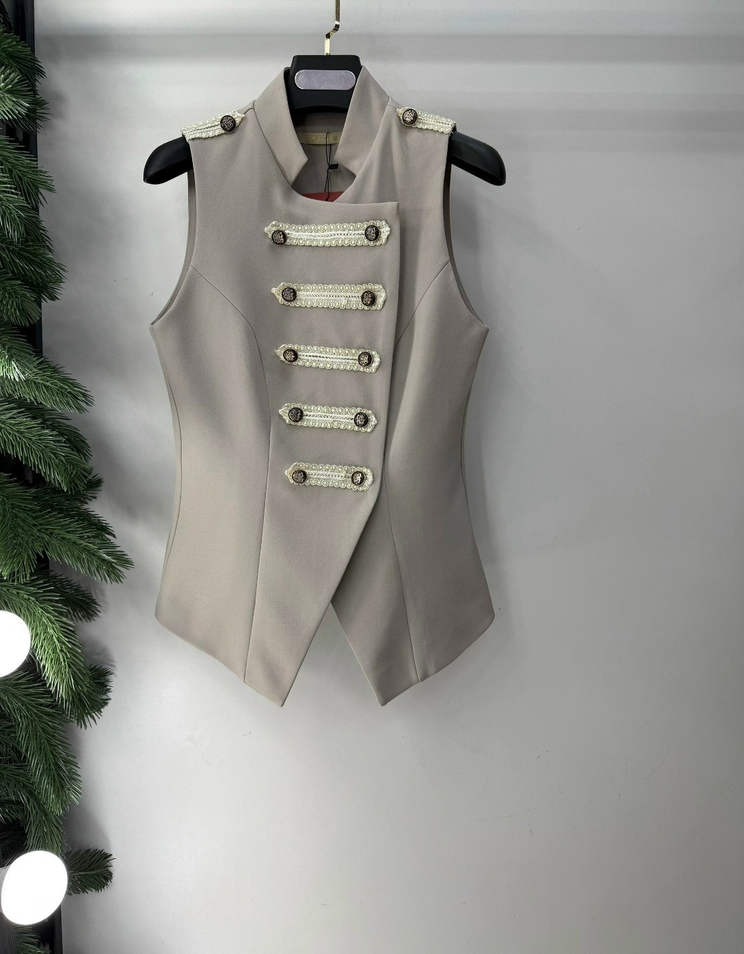 женский жилет,приталенная жилетка,классический жилет,женская жилетка,жилет