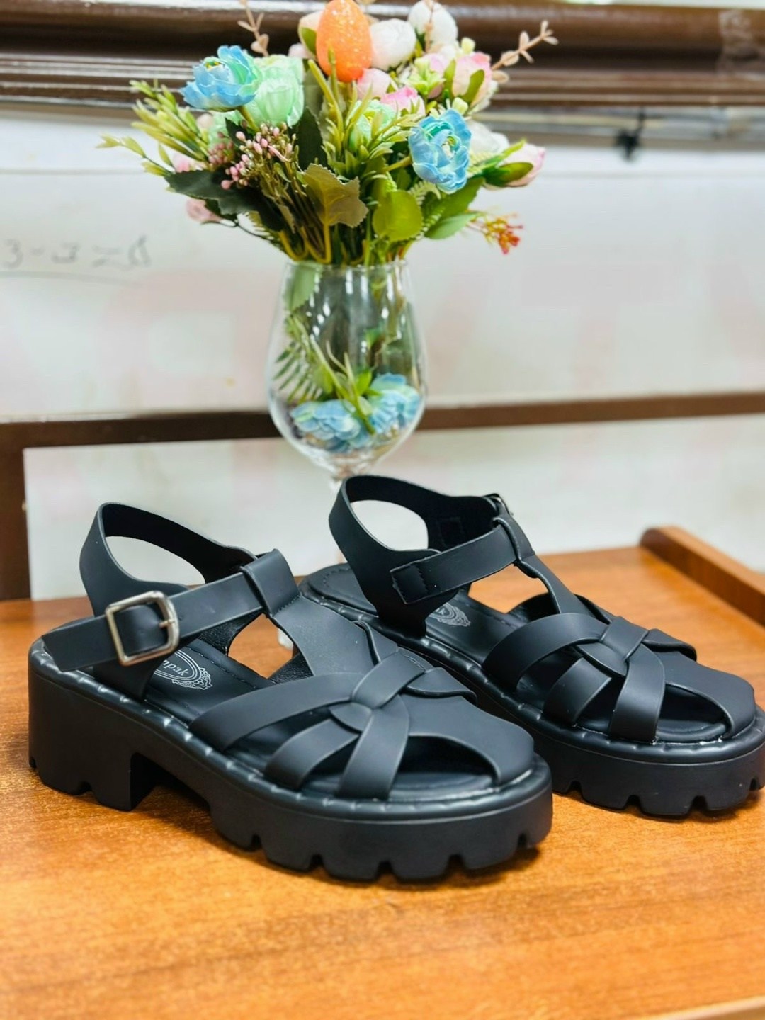 ,женские сандалии,сандалии,сандалии модные,босоножки сандали