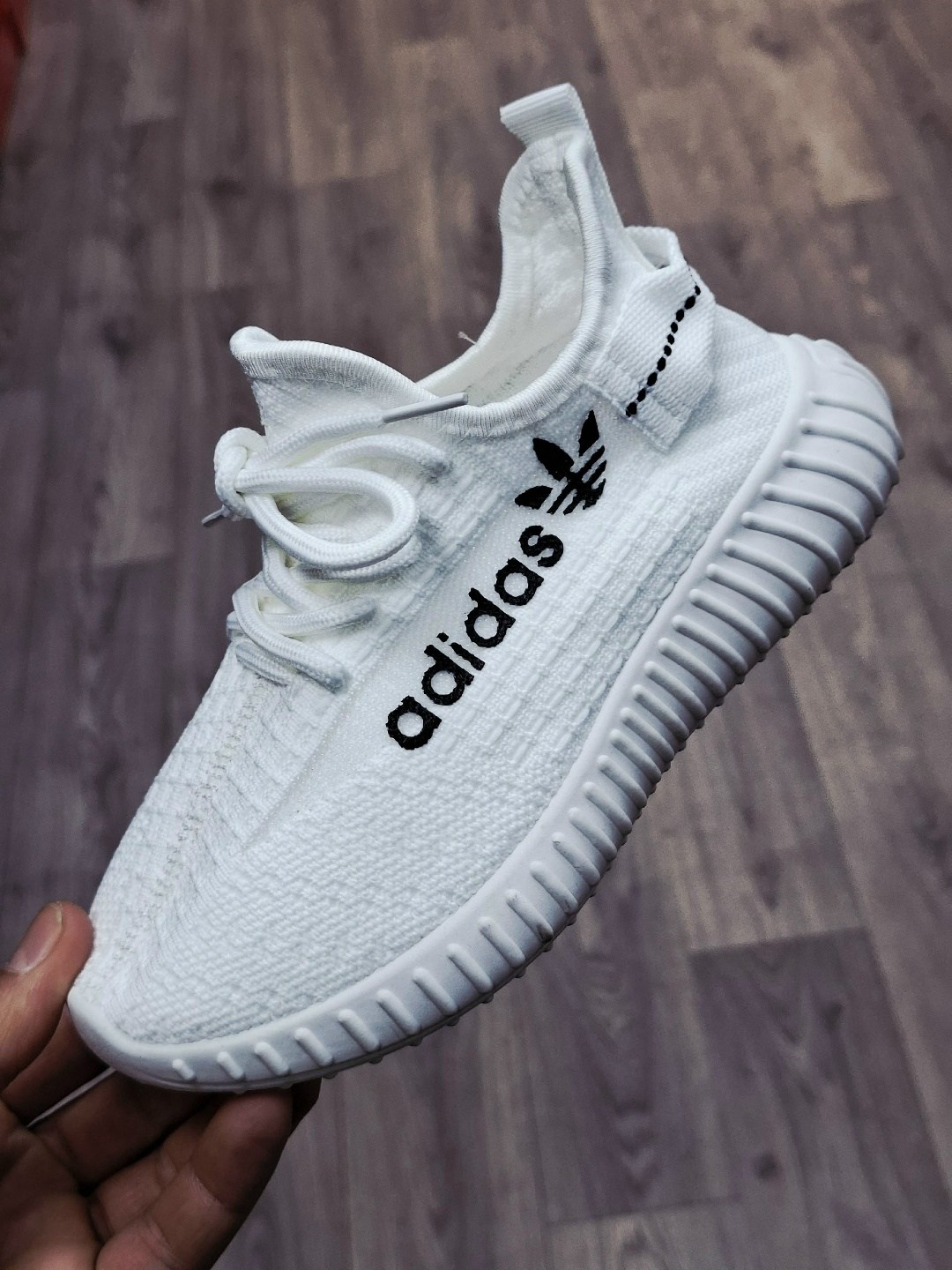 кроссовки женскиe,кроссовки изики женские настоящие,кроссовки изики женские,кроссовки,кроссовки изики