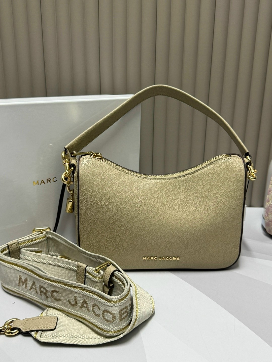 сумка marc jacobs 25-16 см натуральная замша,сумка marc jacobs женская,сумка marc jacobs натуральная кожа,сумка,marc jacobs сумка